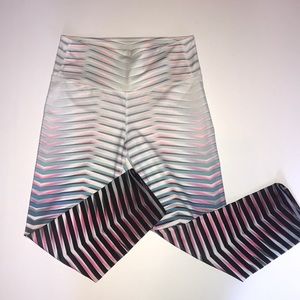 Athleta Cropped Leggings sIze small